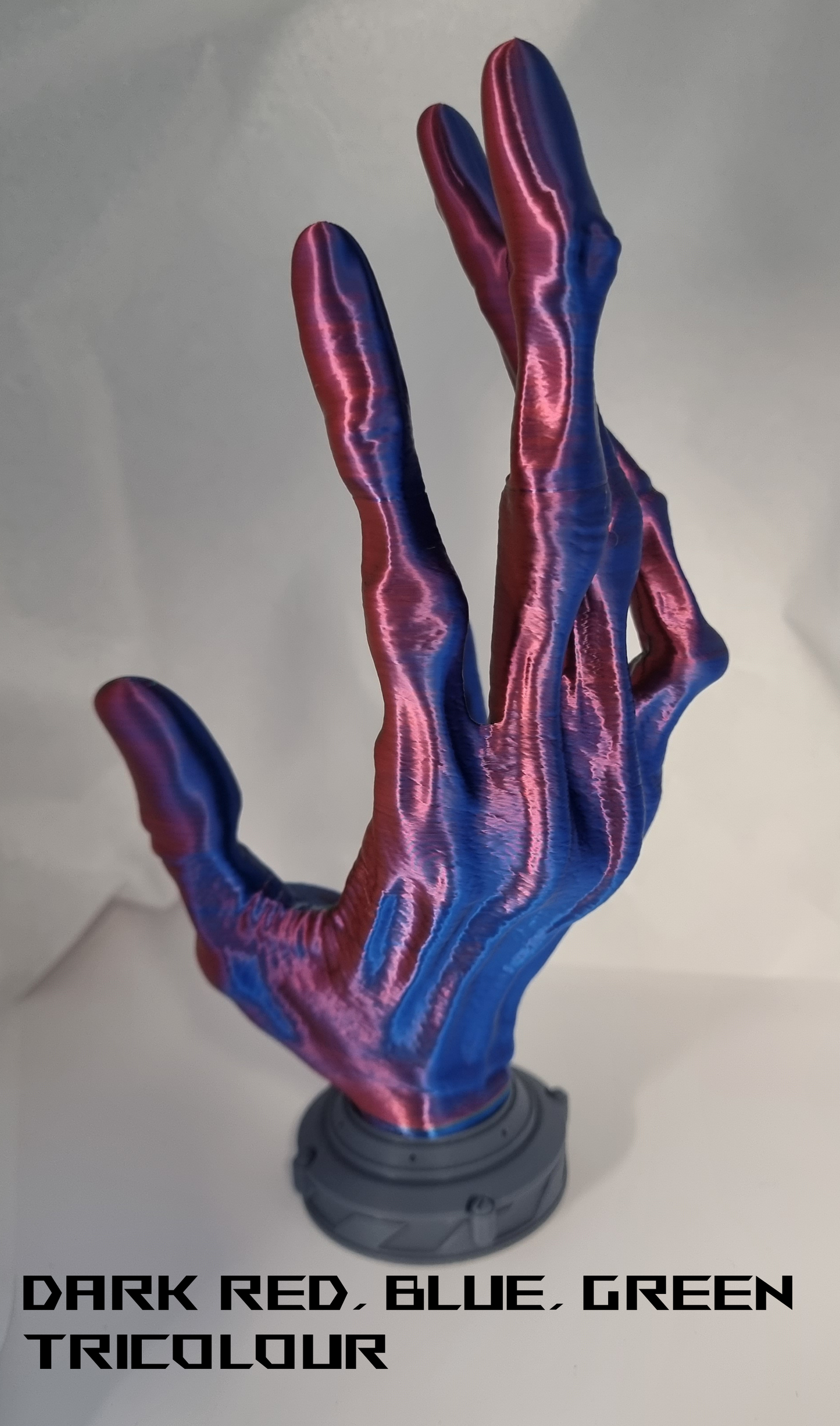 Six finger alien hand controller holder - 3D Printed - STLFLIX