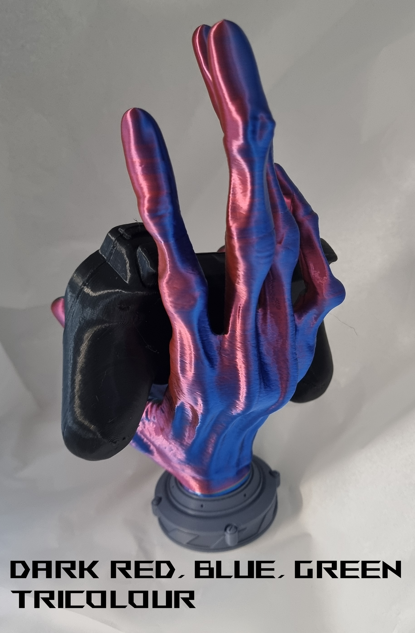 Six finger alien hand controller holder - 3D Printed - STLFLIX