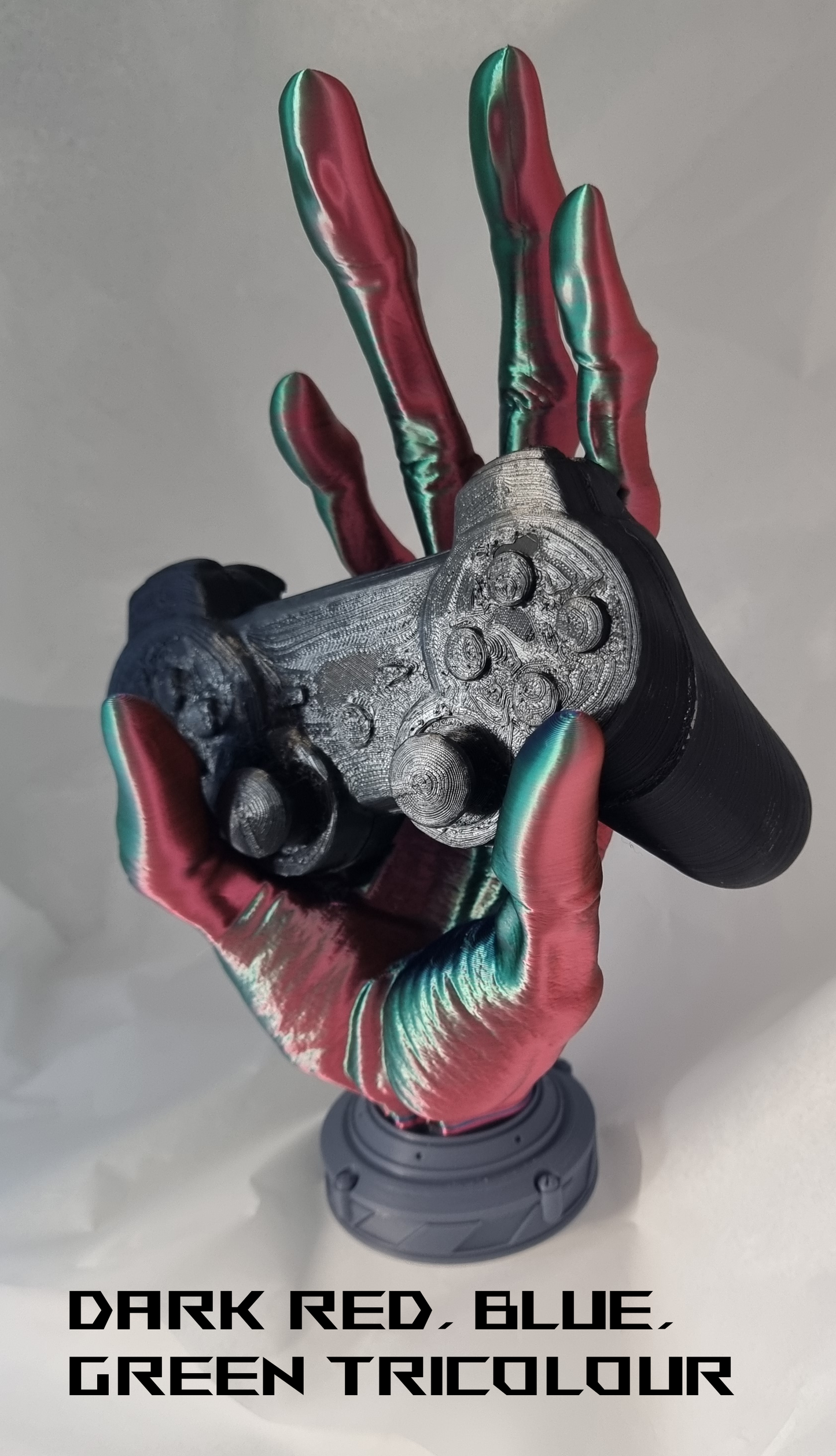 Six finger alien hand controller holder - 3D Printed - STLFLIX