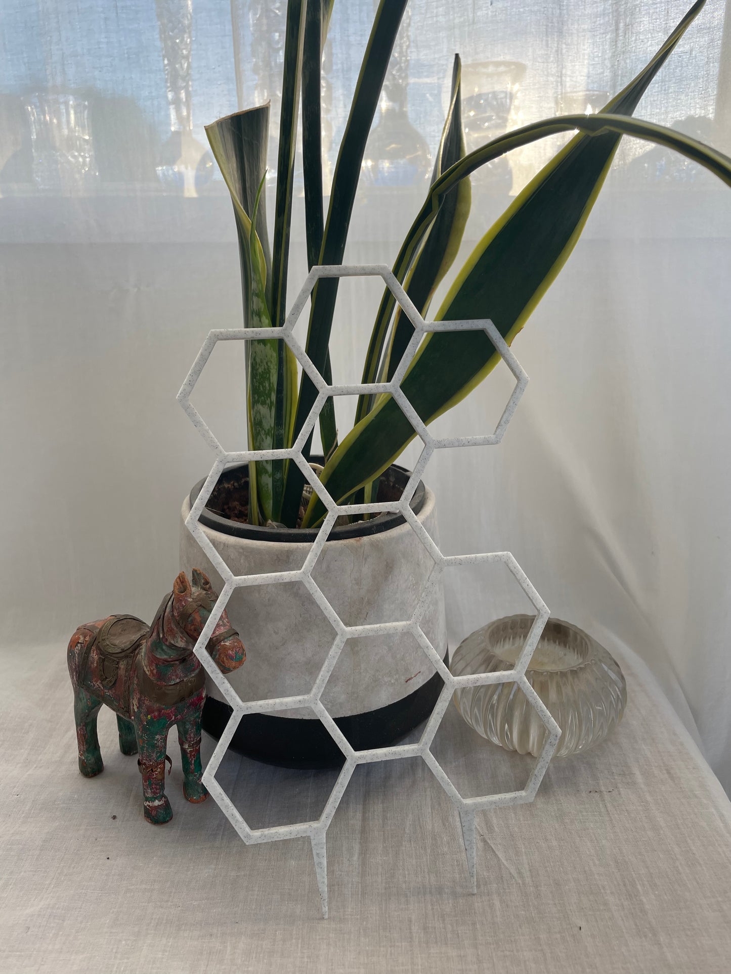 Indoor plant medium honeycomb trellis - 3D Printed - Design Fusion